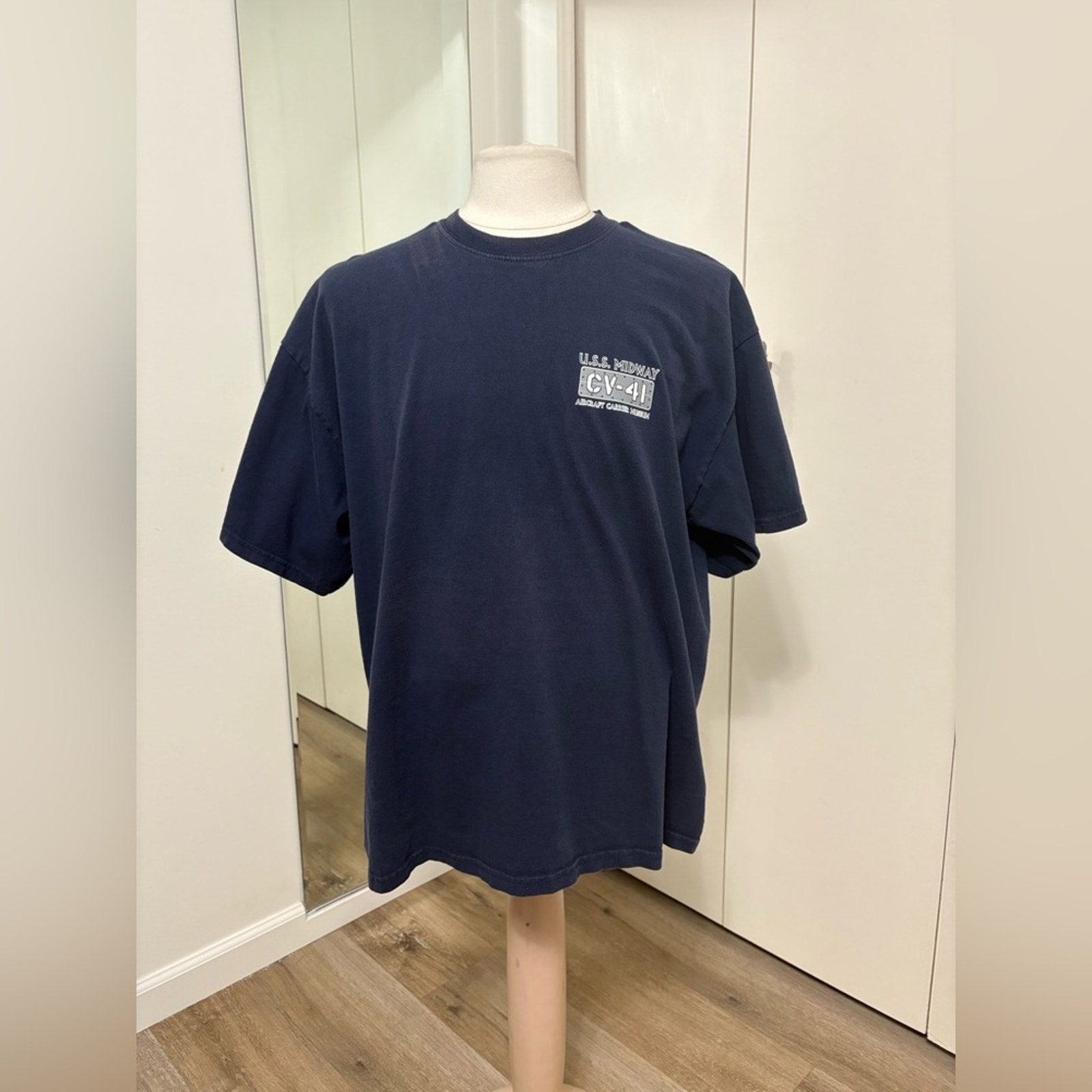 Uss Midway Cv-41 Navy Graphic T-Shirt Short Sleeve Man 2xl